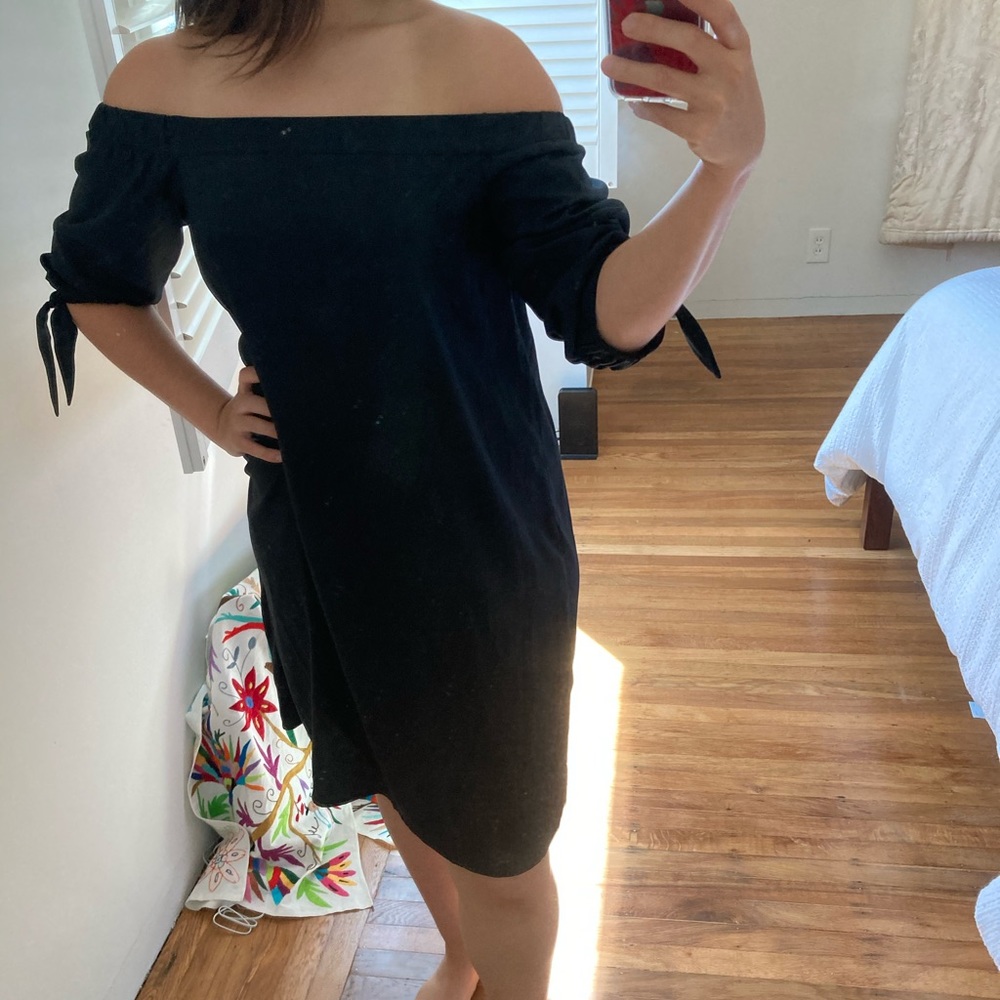 Off the shoulder Ann Taylor loft dress